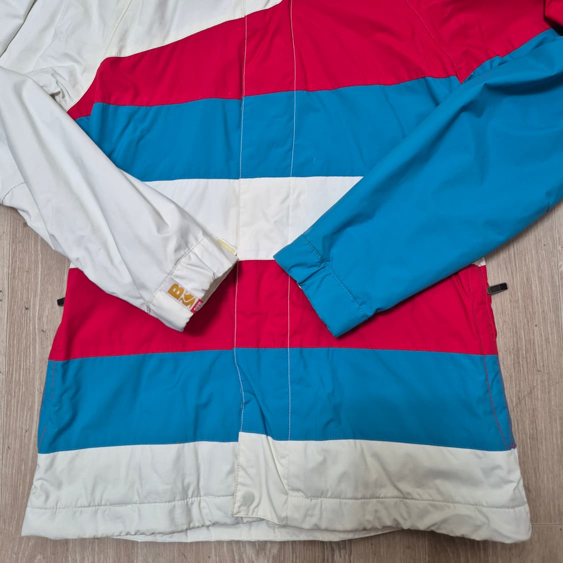 본파이어 스노우보딩 컴퍼니 여성 스노우보드 후드 바람막이 자켓 상품이미지3