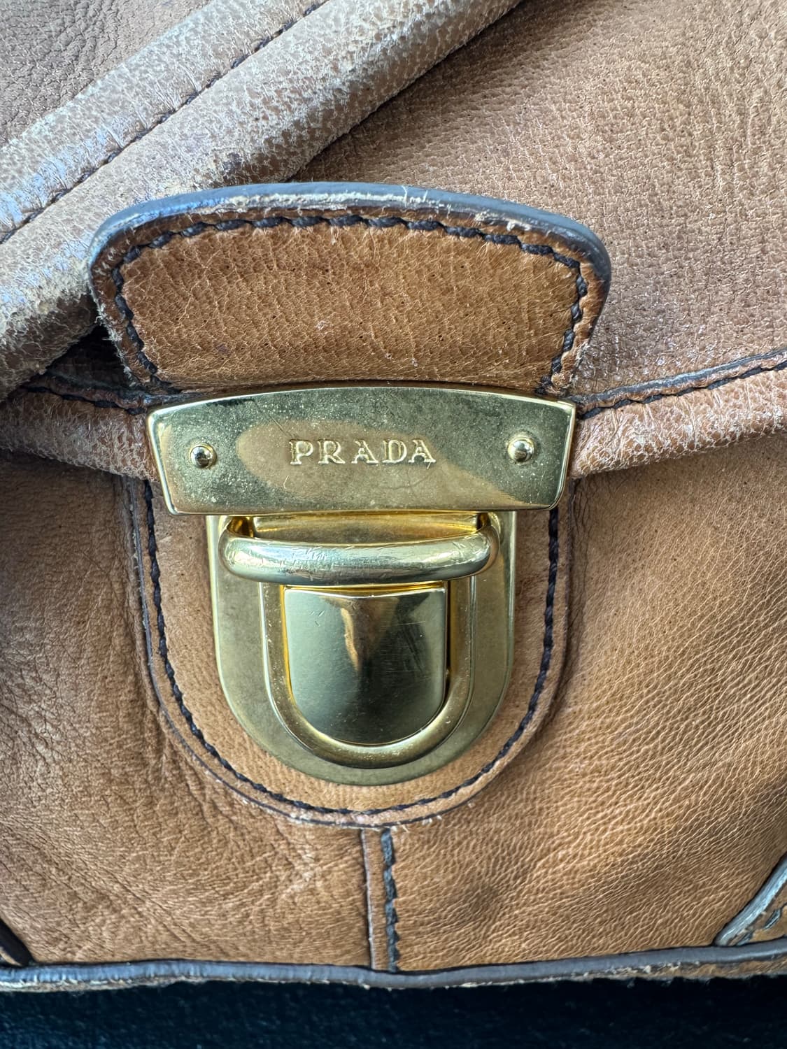 프라다 카우레더 체인 숄더백(정품) 상품이미지2