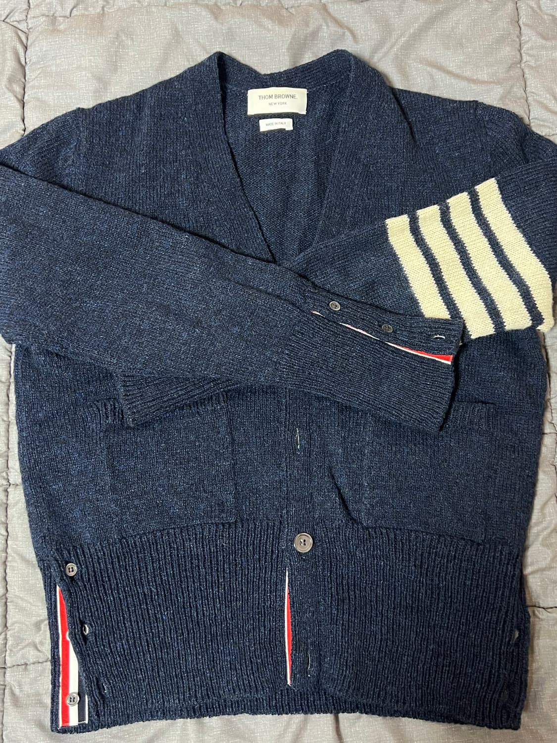 톰브라운 셰틀랜드 가디건 네이비 3사이즈 상품이미지1