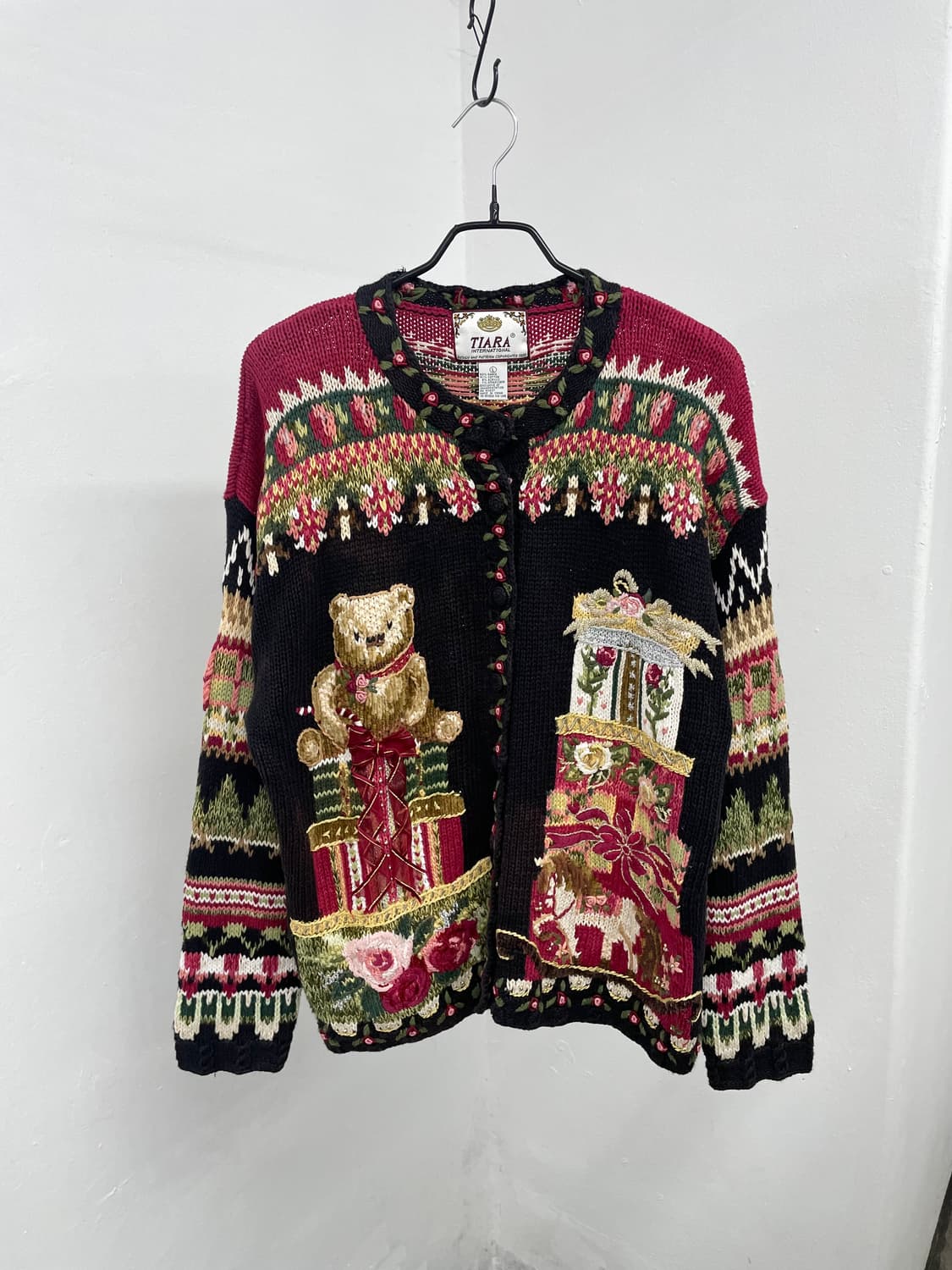 티아라 홀리데이 베어 디테일 자수 가디건 상품이미지6