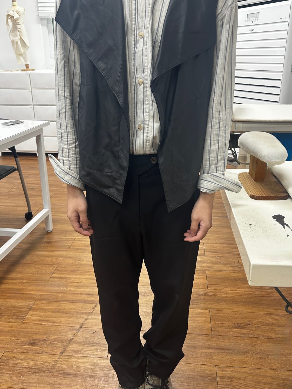 드리스 반 노튼  익스텐디드 탭 버튼 팬츠 DRIES VAN NOTEN 상품이미지1