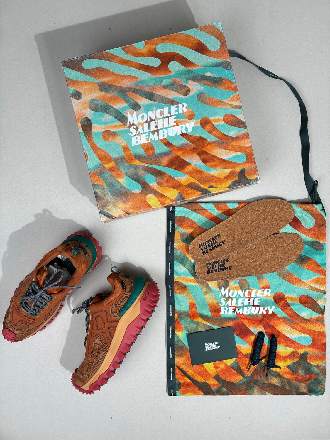 몽클레르 X 살레헤 벰버리 트레일그립 그레인 오렌지 42사이즈 상품이미지7