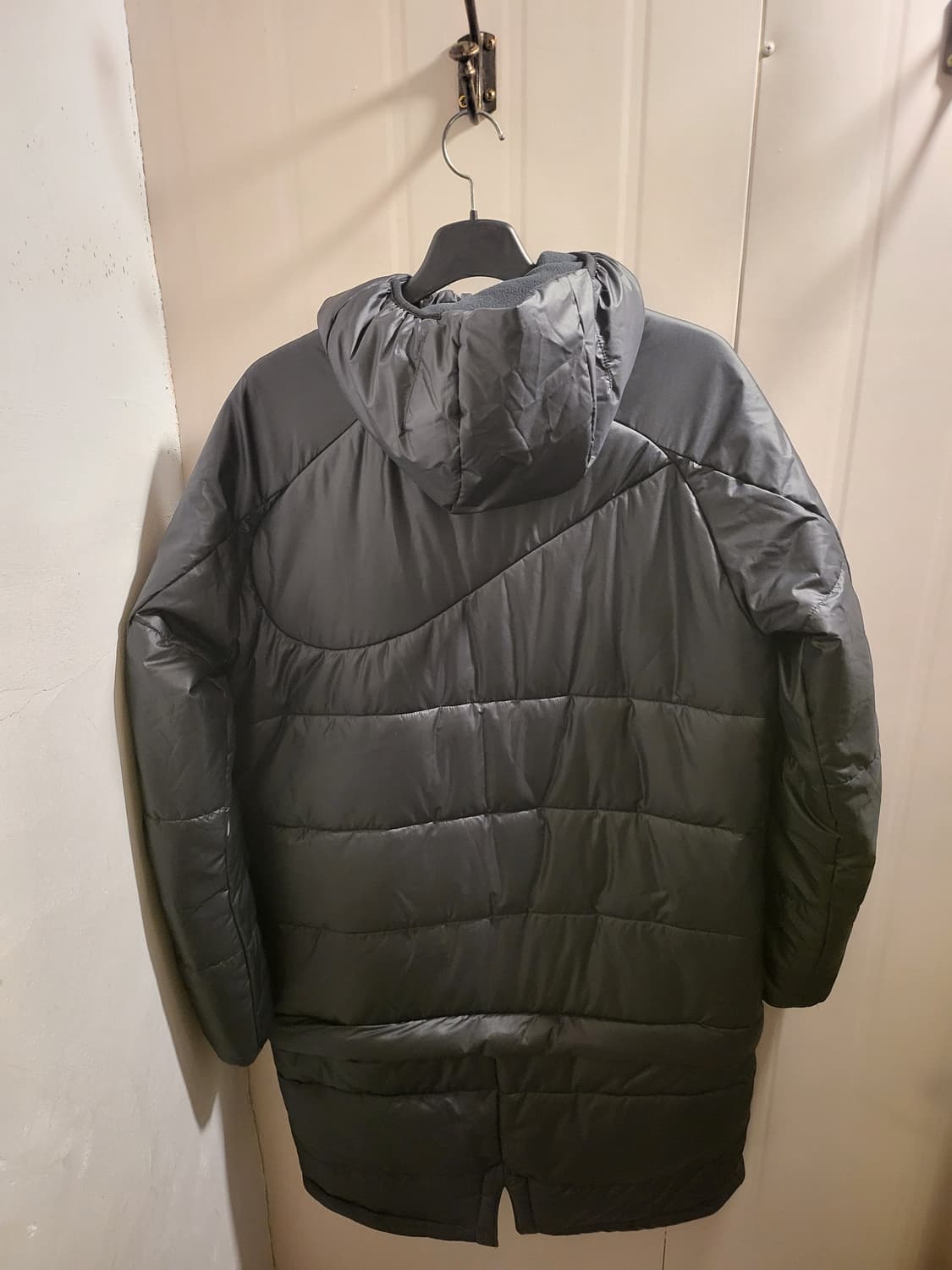 나이키 써마핏 프로 롱패딩 상품이미지3