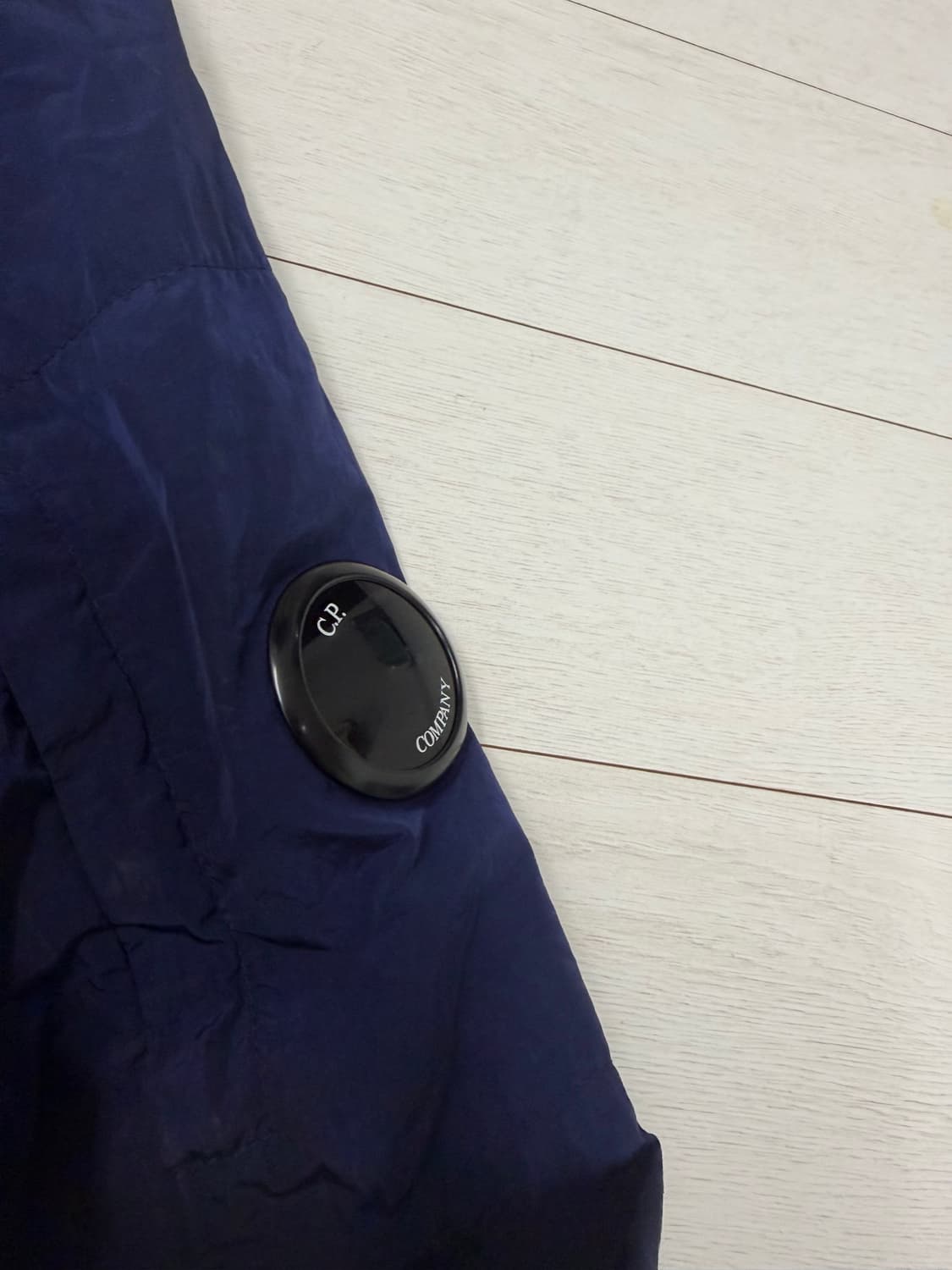 cp컴퍼니 크롬 자켓 L 사이즈   상태 9.0/10  색감이 실물이 진 상품이미지4