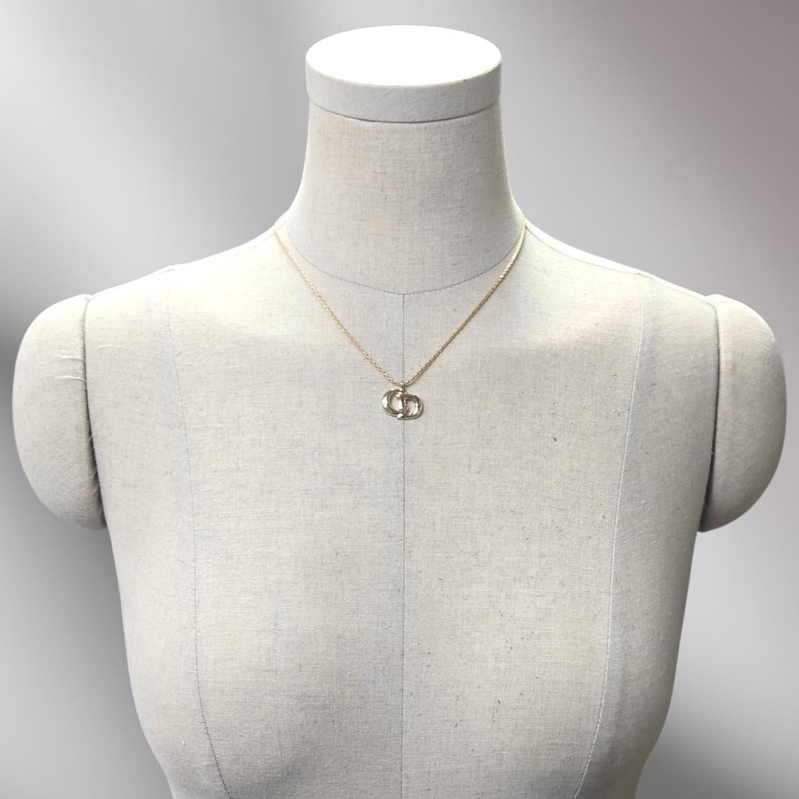 디올 금장 라지 CD 로고 목걸이 상품이미지3