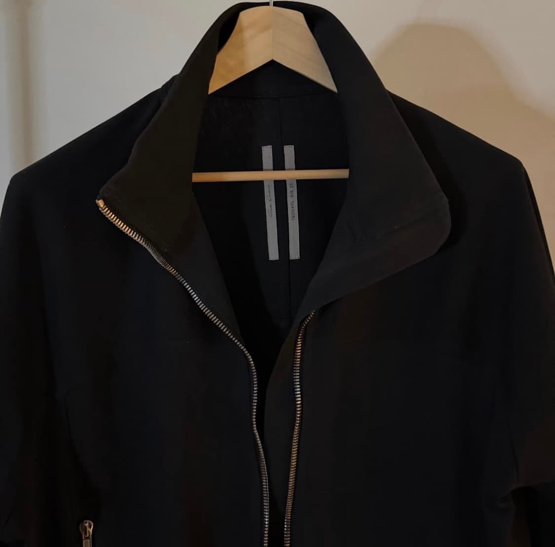 릭오웬스 20ss 토마스 하우즈아고 오버 블랙저지 m 상품이미지5