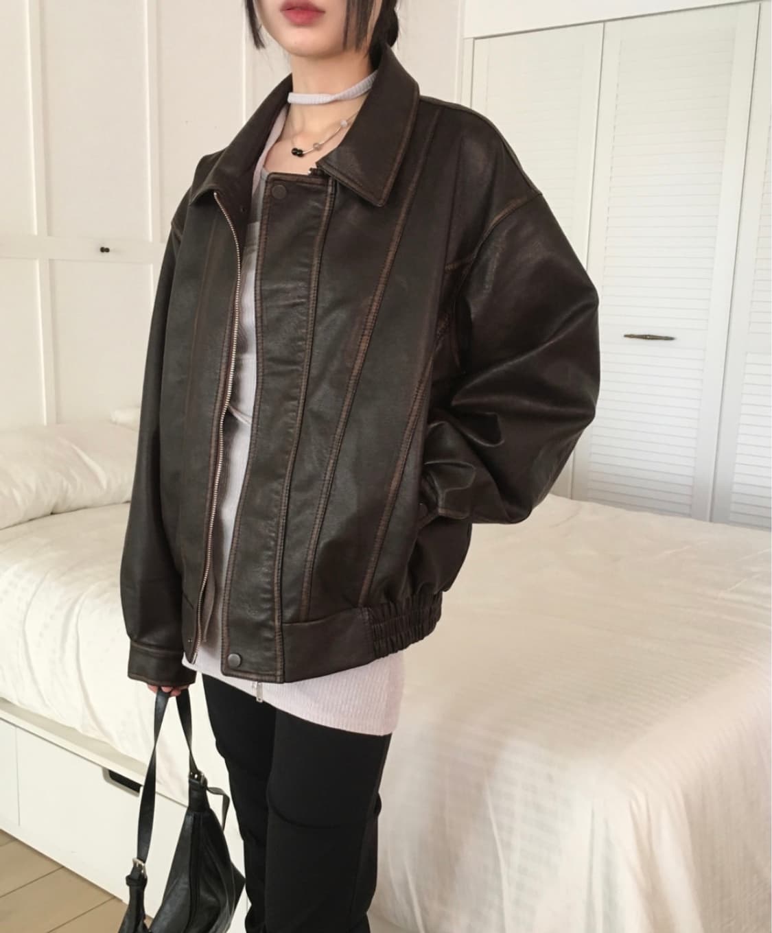 원더원더 세터 빈티지 워싱 절개 박시 레더 자켓 상품이미지2