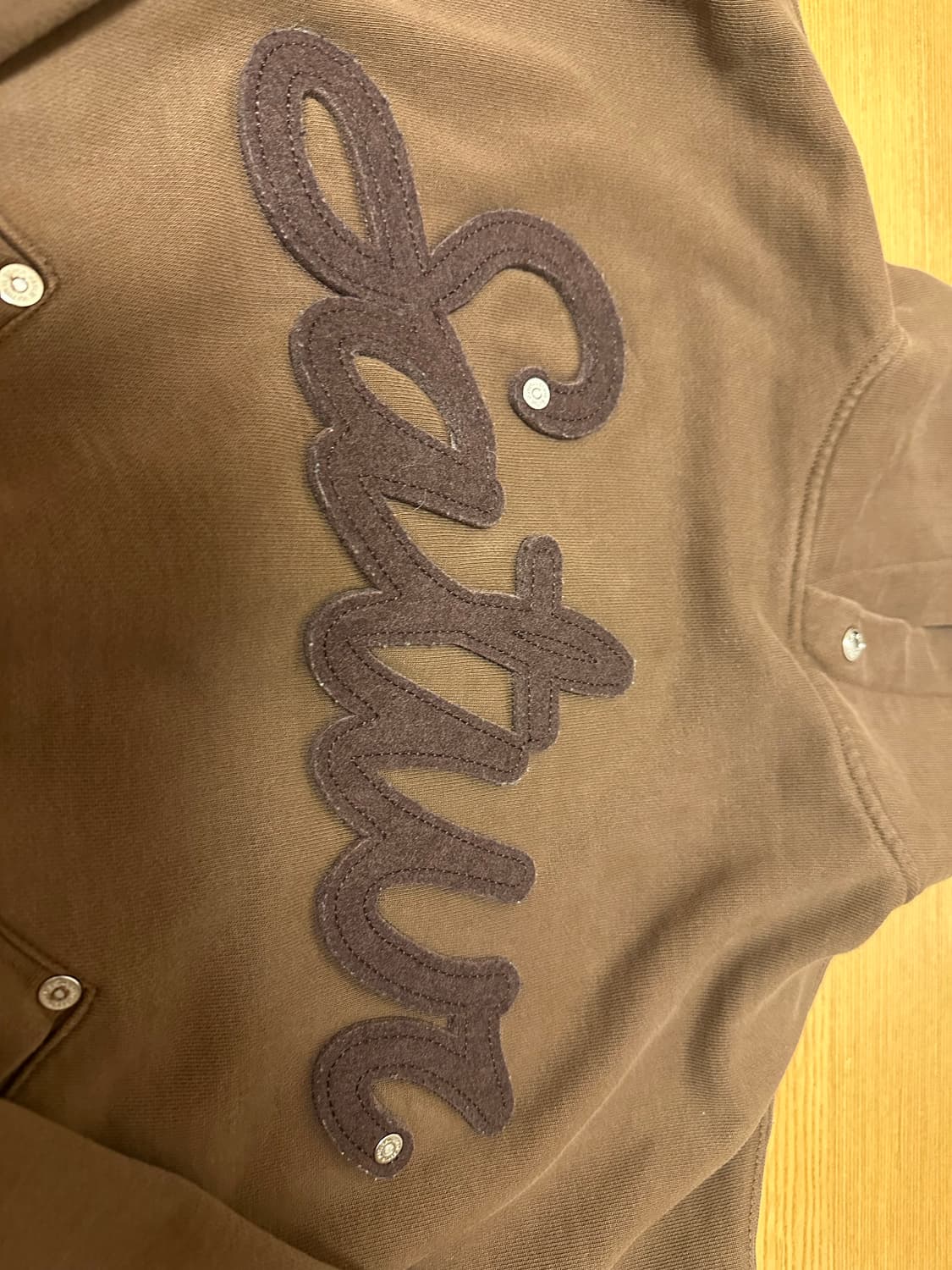 세터 루고 아플리케 리벳 후드 브라운 상품이미지4