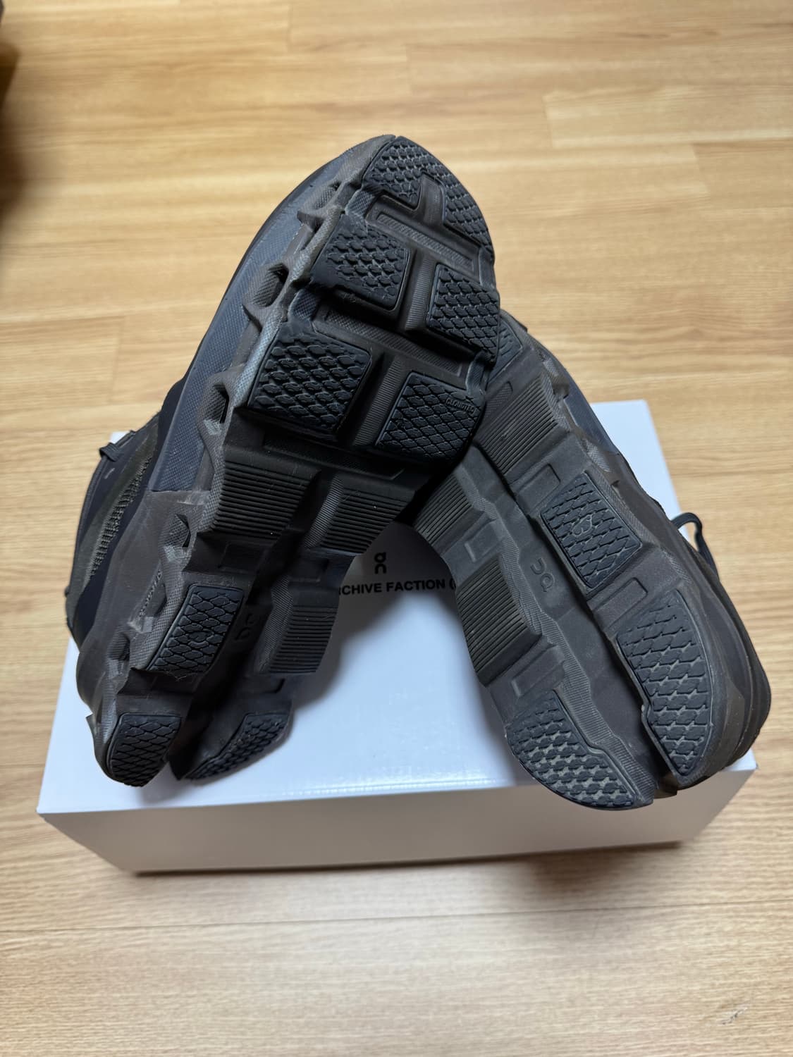 온러닝 파프 쏜 브라운 260 상품이미지4