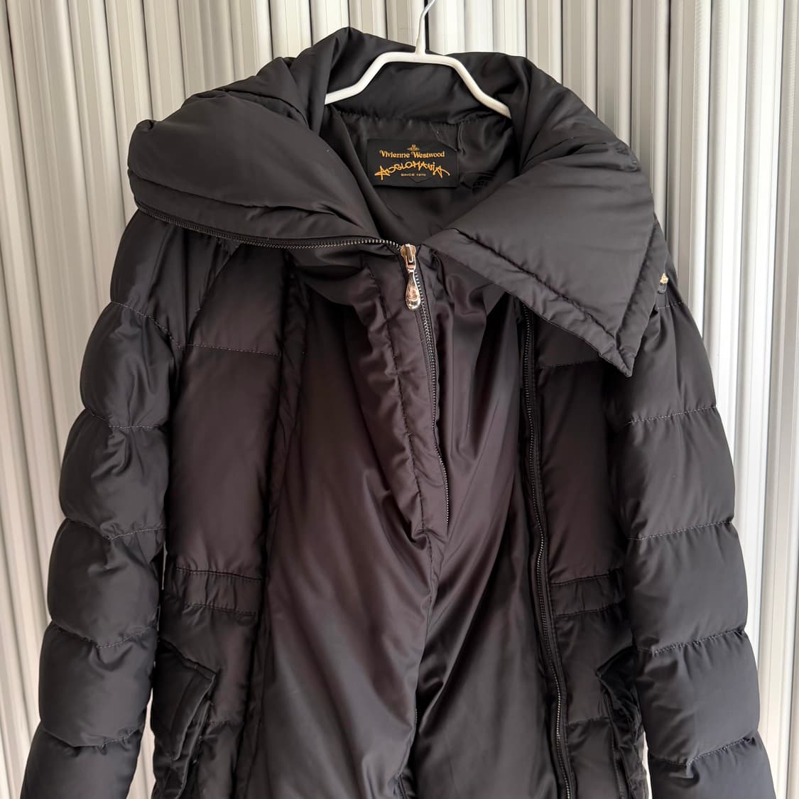 vivienne westwood long puffer 상품이미지2