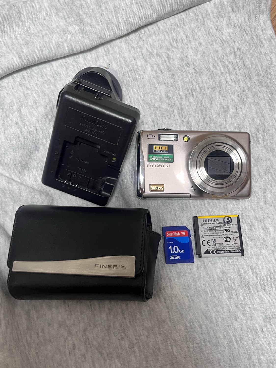 아일릿 디카 파인픽스 f80exr 상품이미지1