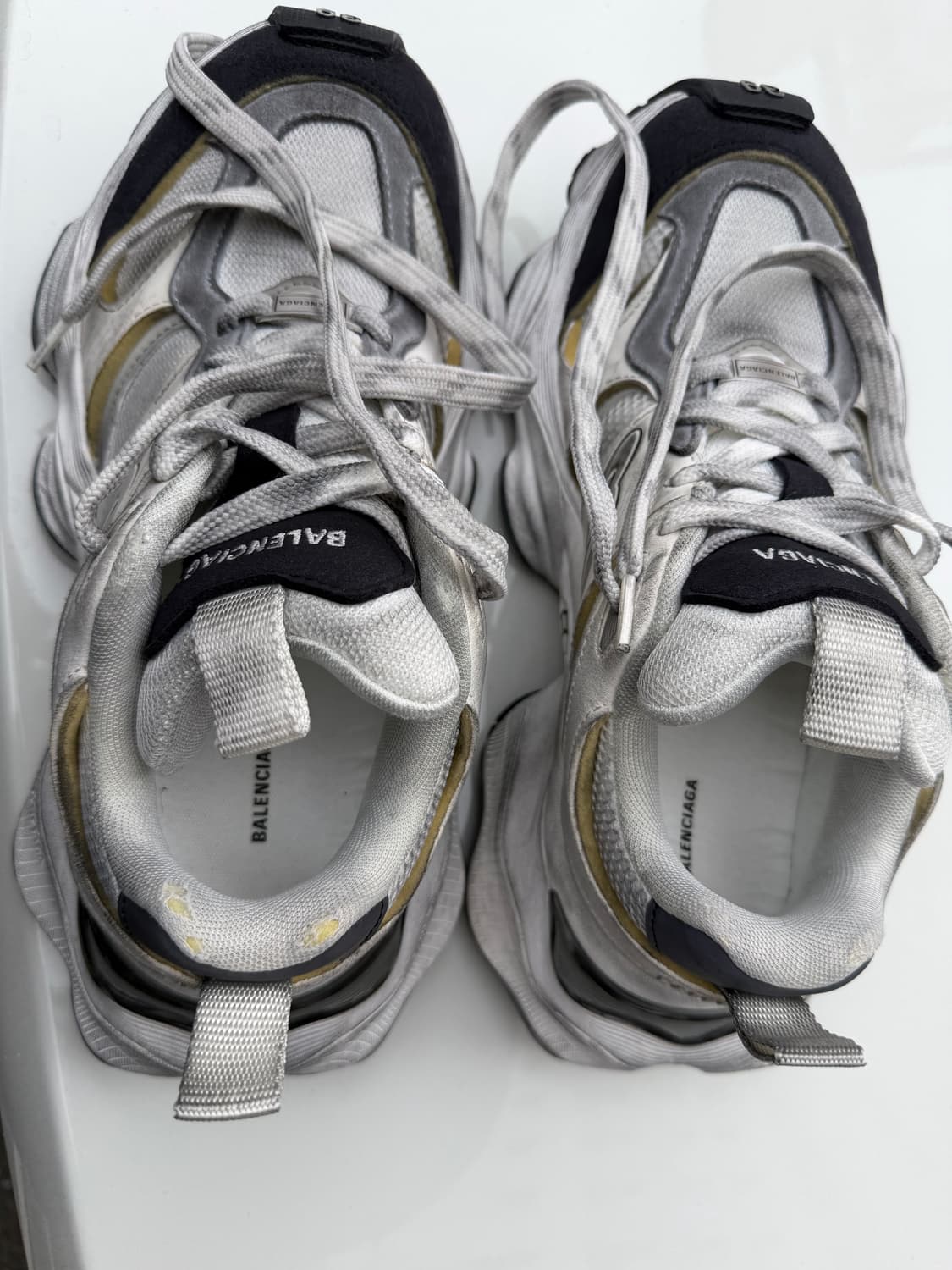 (39) 발렌시아가 카고 스니커즈 그레이 상품이미지1