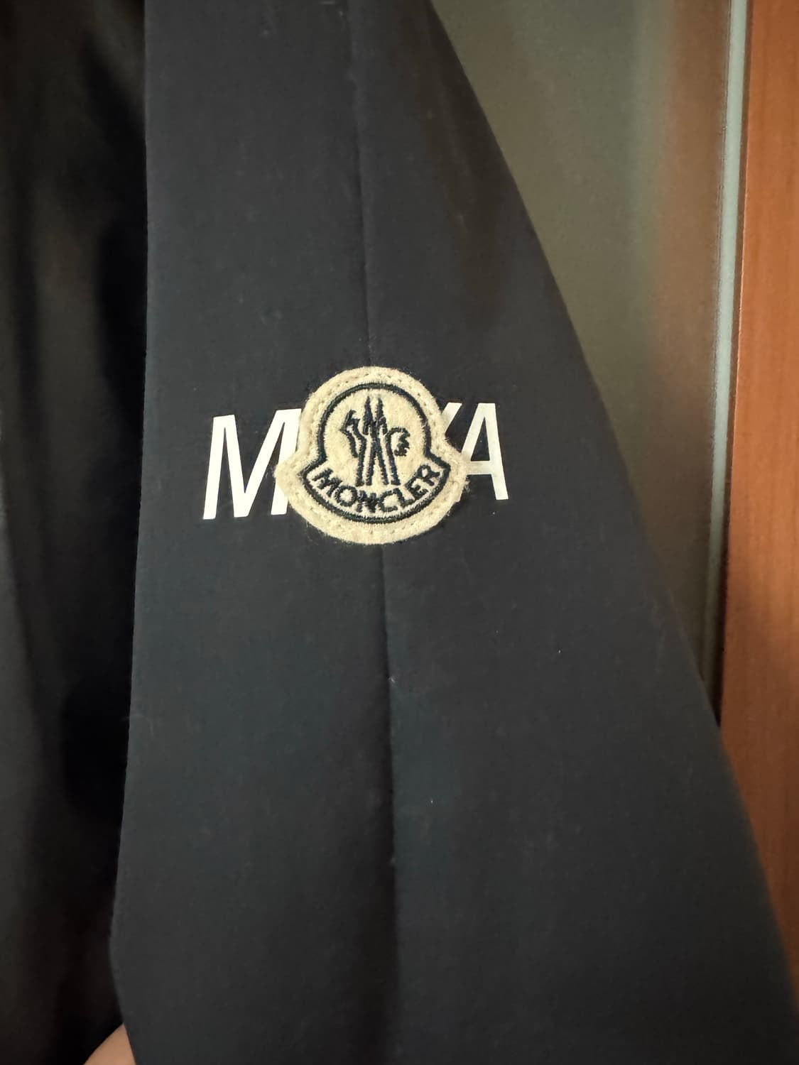 [6] 몽클레르 프라그먼트 마야 70주년 기념 콜라보 패딩 자켓 상품이미지2