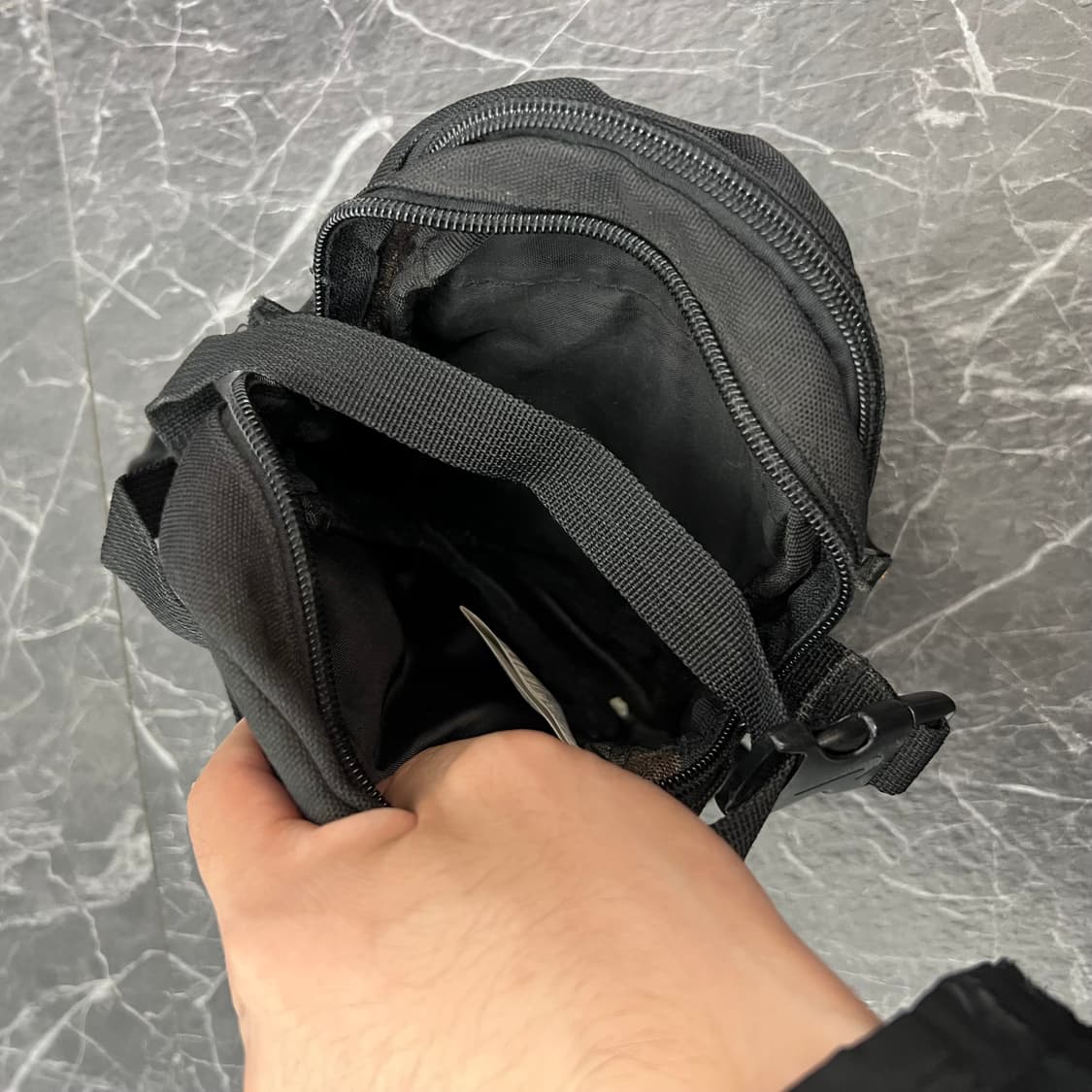 나이키 스우시 00s 미니 크로스백 상품이미지5