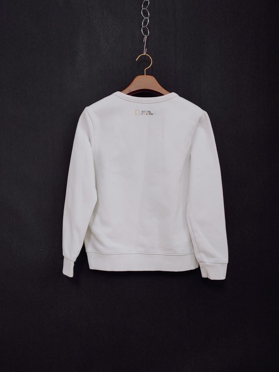 NATIONAL GEOGRAPHIC 내셔널 지오그래픽 입체자수로고 맨투맨 상품이미지2