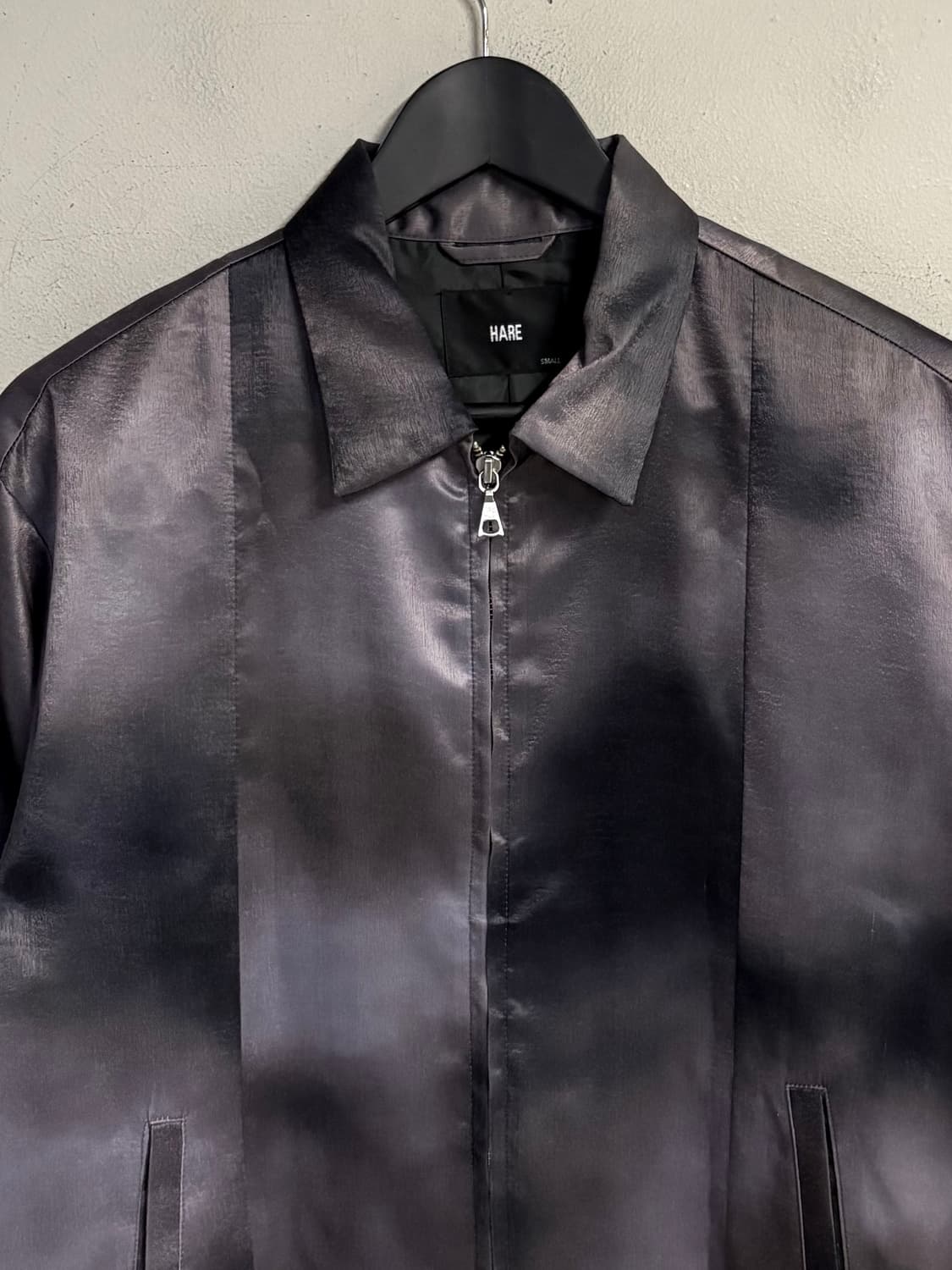 HARE gradient satin zip up shirt jacket  상품이미지2