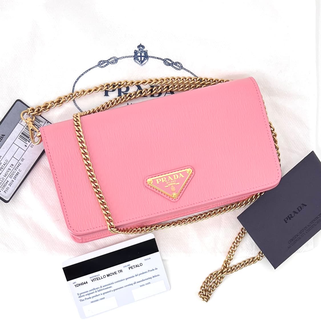 프라다 비텔로 무브 삼각로고 WOC 크로스백 (1DH044) 상품이미지1