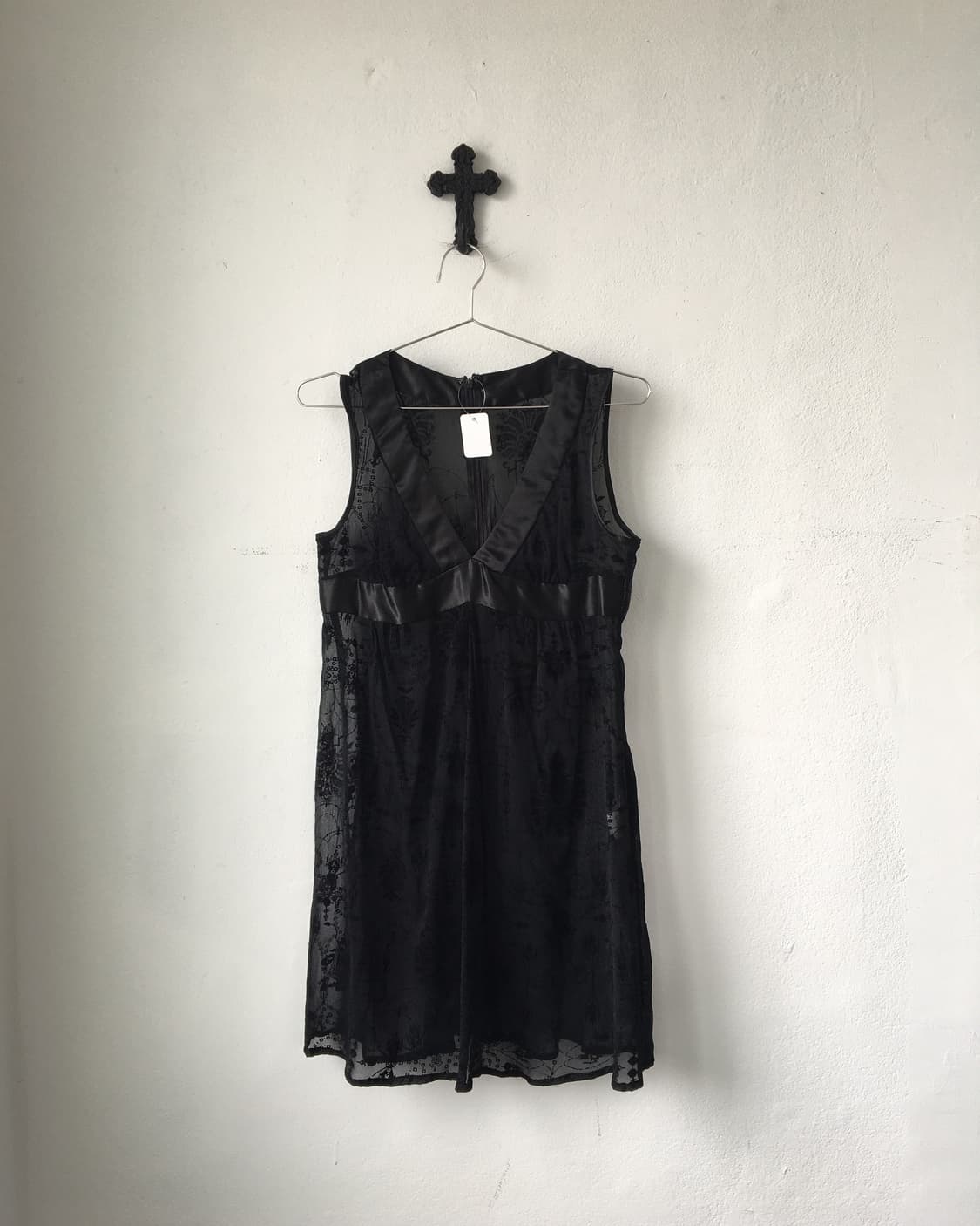 Ornament pattern see through sleeveless  상품이미지2