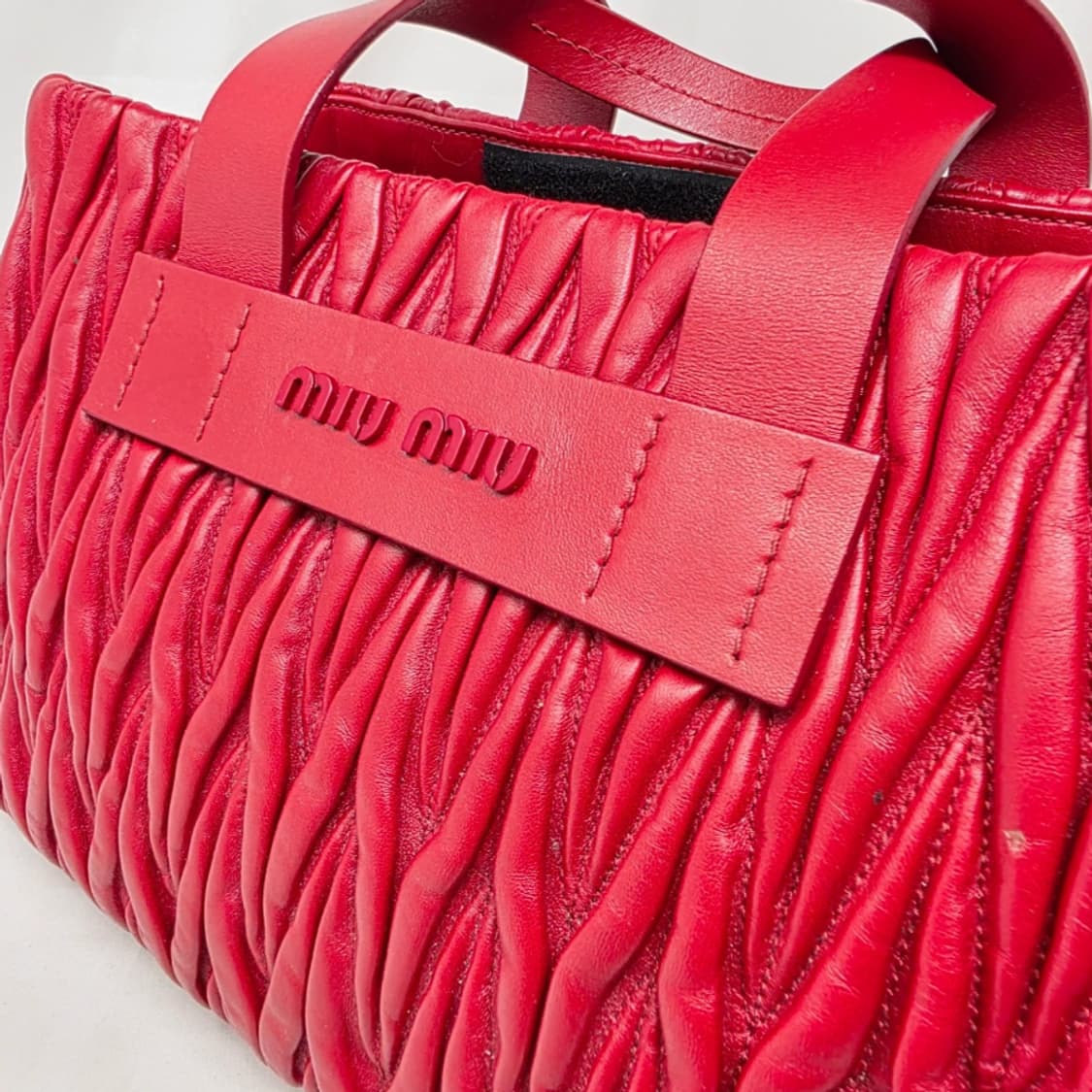 정품 미우미우 마테라쎄 토트백 상품이미지6