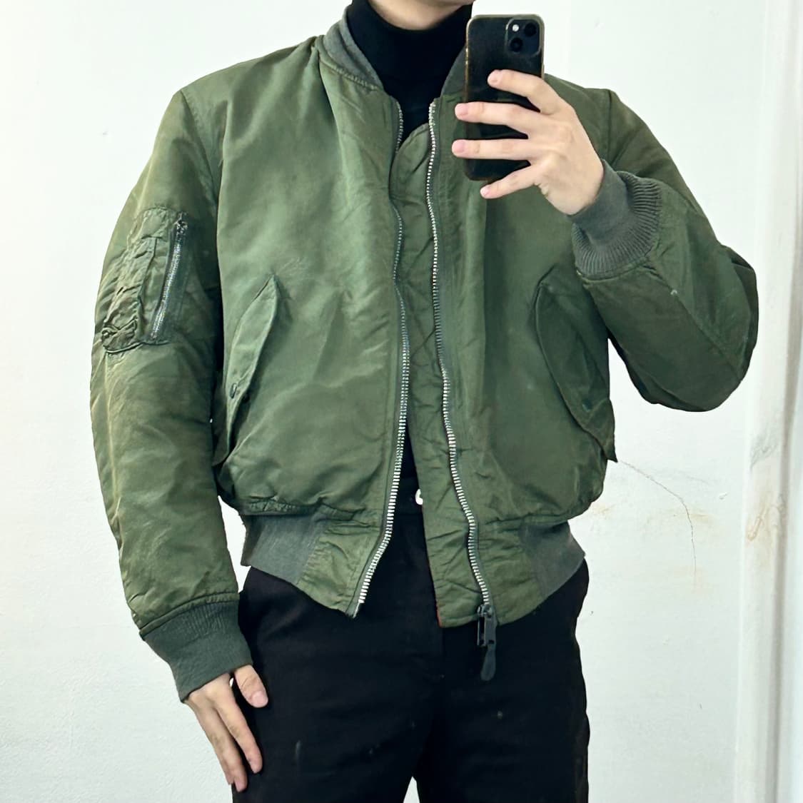 알파인더스트리 리버시블 크롭 MA-1 자켓 상품이미지1