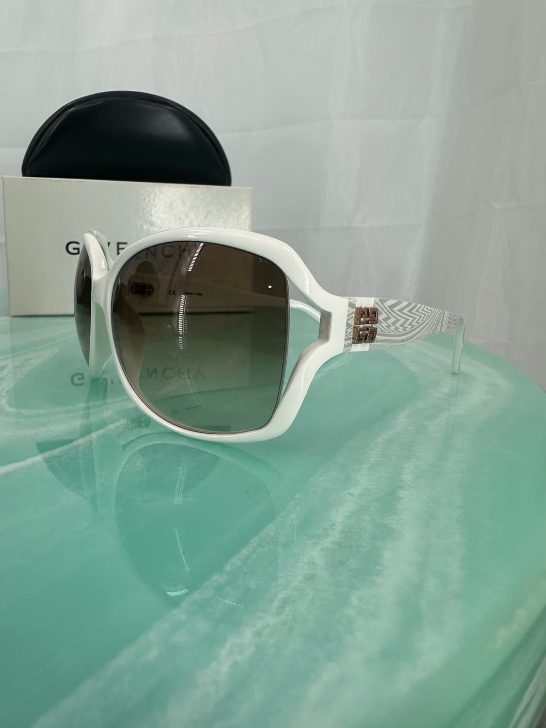 [새상품 무료배송] Made in Italy 지방시 선글라스 상품이미지4