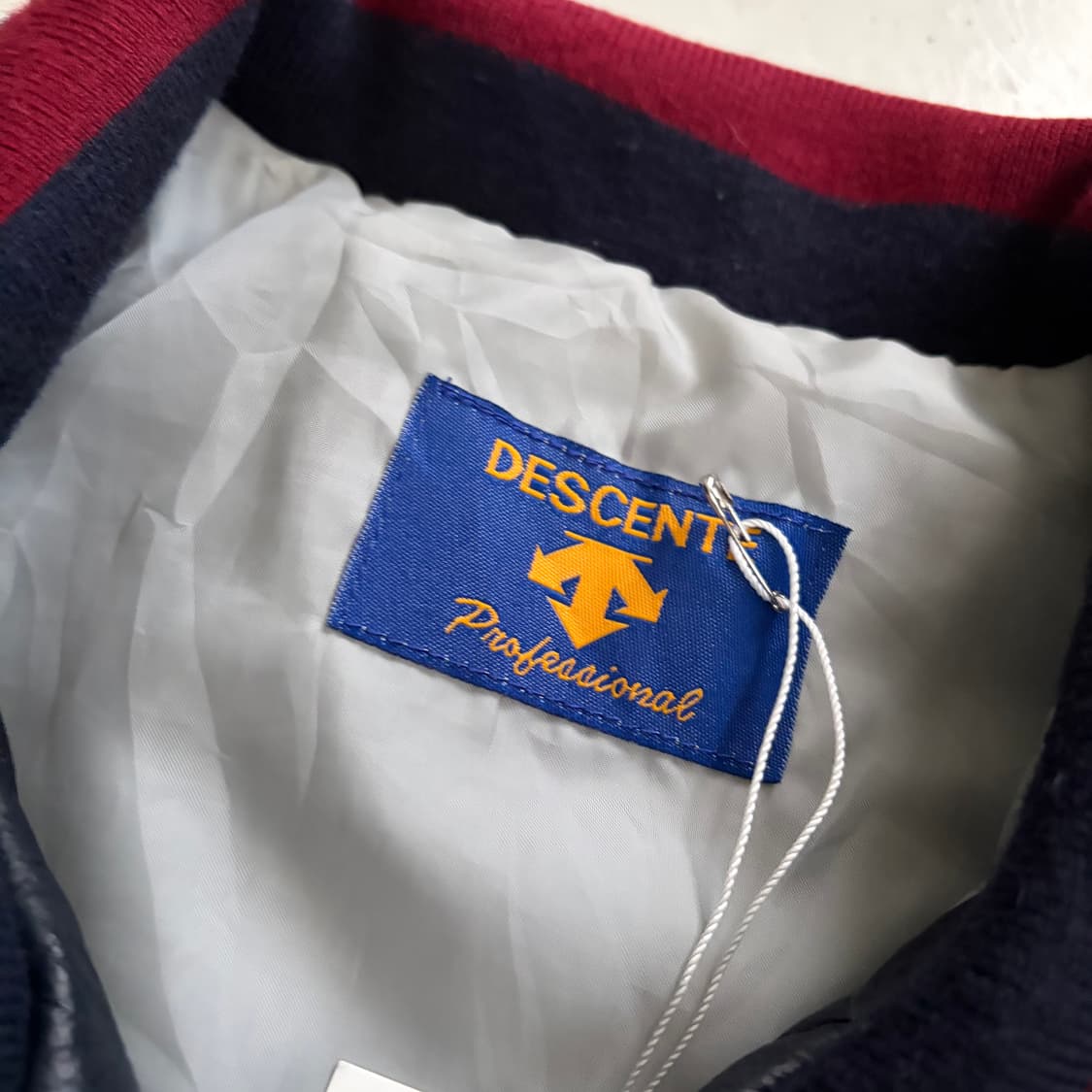 데상트 Kitasaga 빈티지 바시티 자켓 L 상품이미지6