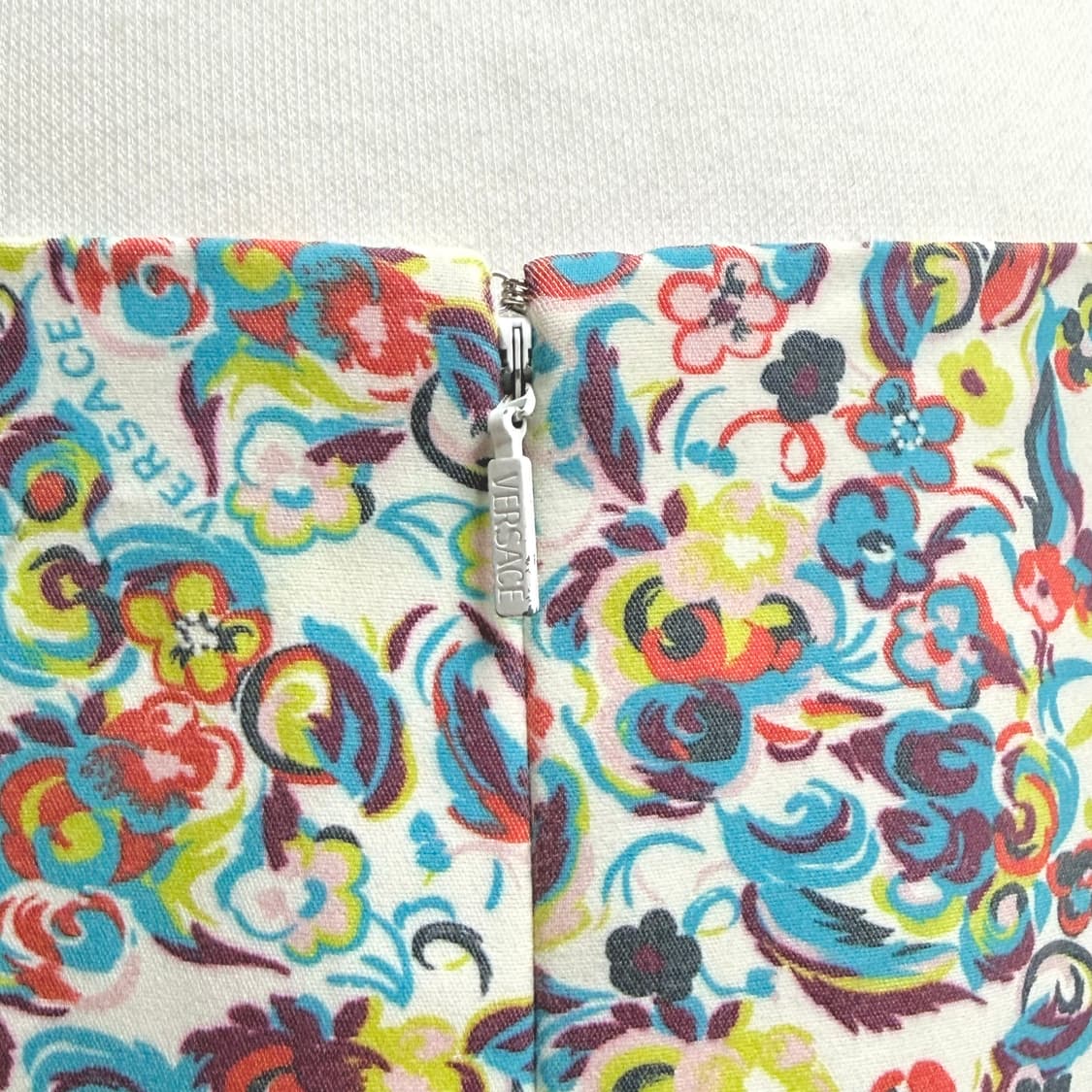 지아니 베르사체 플라워패턴 미디 스커트 42 상품이미지7