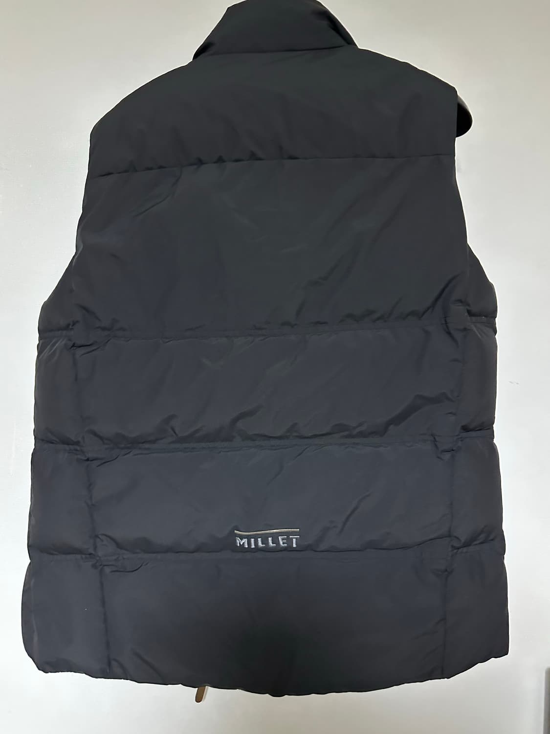 밀레 블랙 패딩 조끼 95 사이즈 상품이미지3