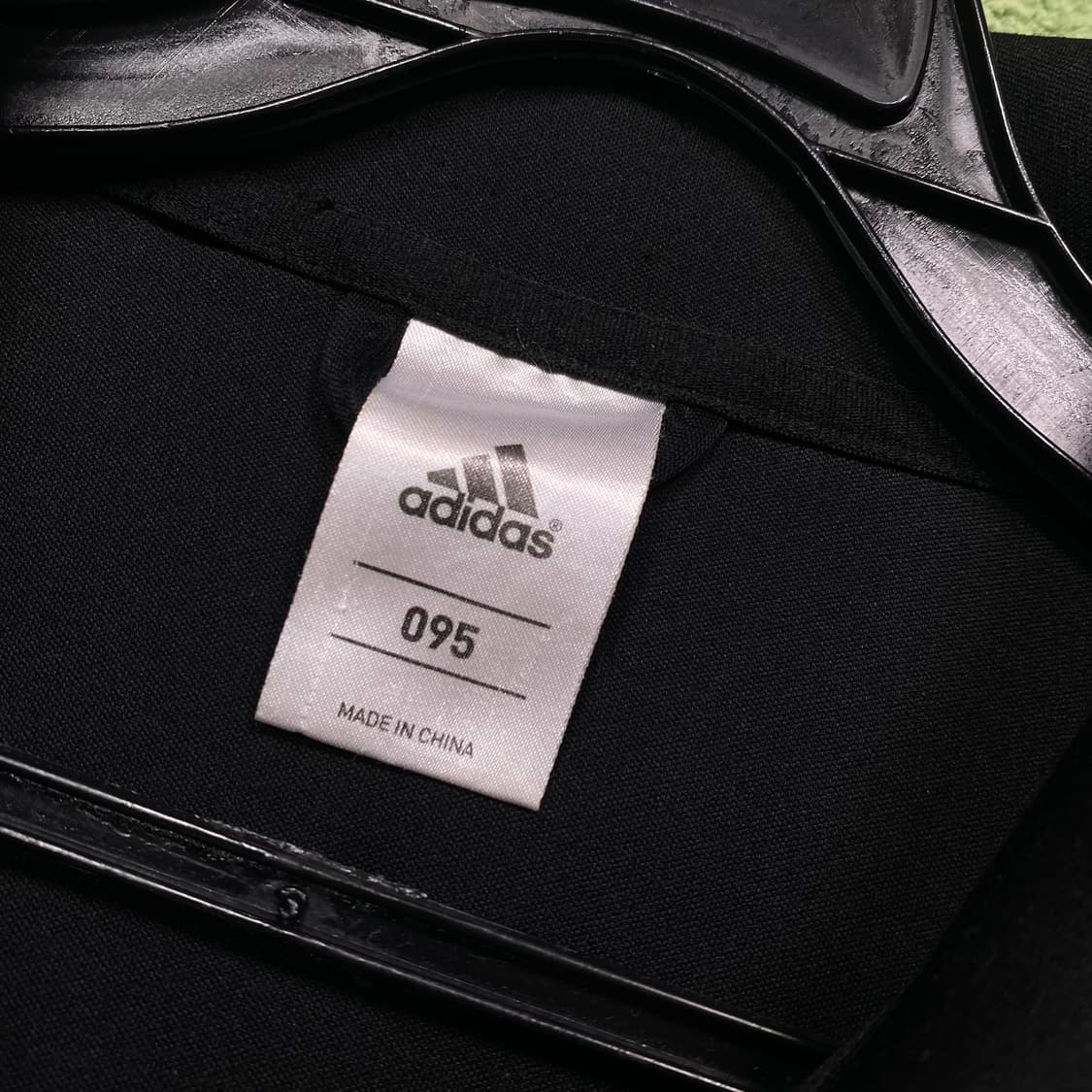 아디다스 검정 삼각 로고 져지 트랙탑 상품이미지4