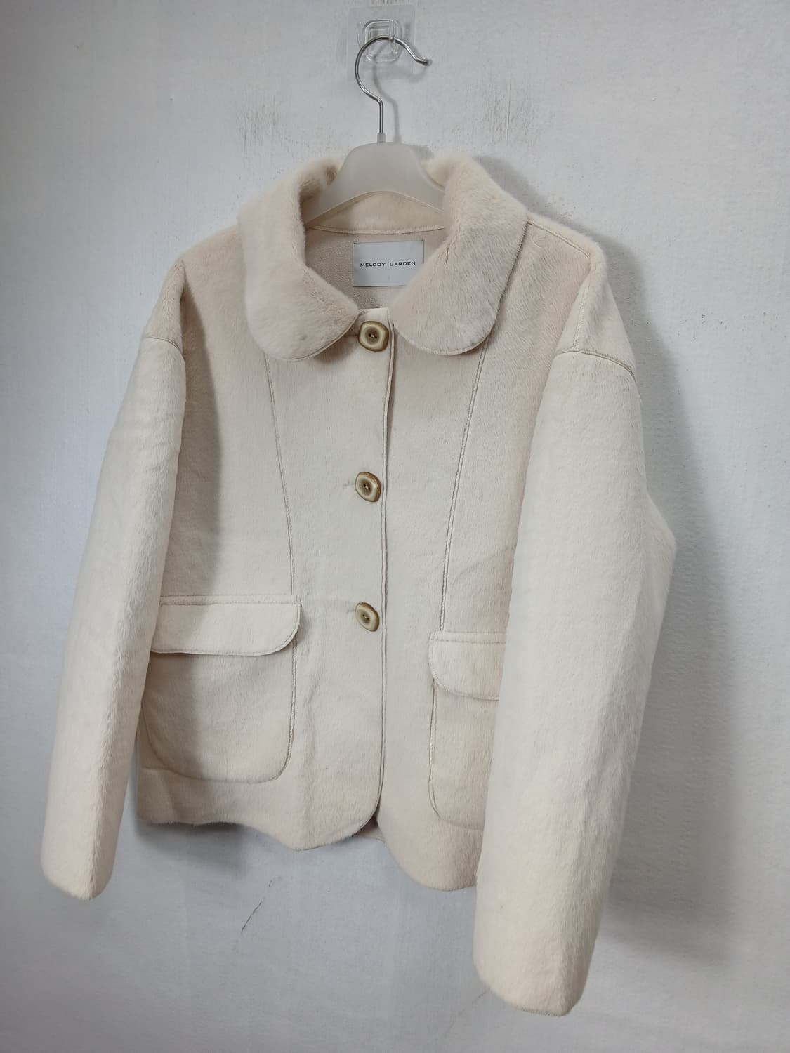 멜로디가든 러블리 아이보리 퍼 숏자켓  90-95 M새제품급 상품이미지2