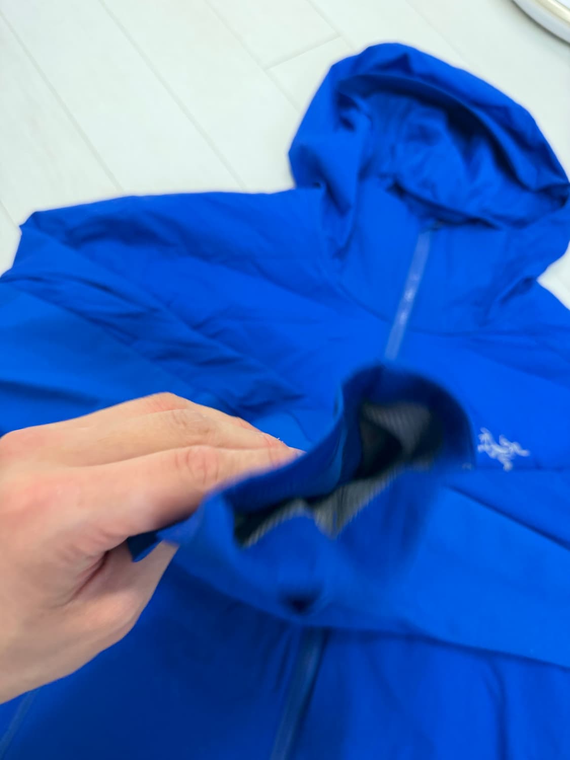 아크테릭스 아톰 SL  M 사이즈   상태 9.2/10  크림에서 36만 상품이미지2