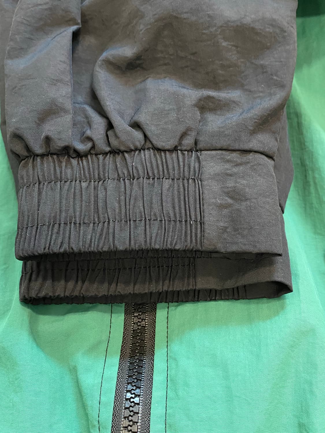 큐디에잇가먼츠(QT8 GARMENTS) 윈드브레이커 상품이미지8