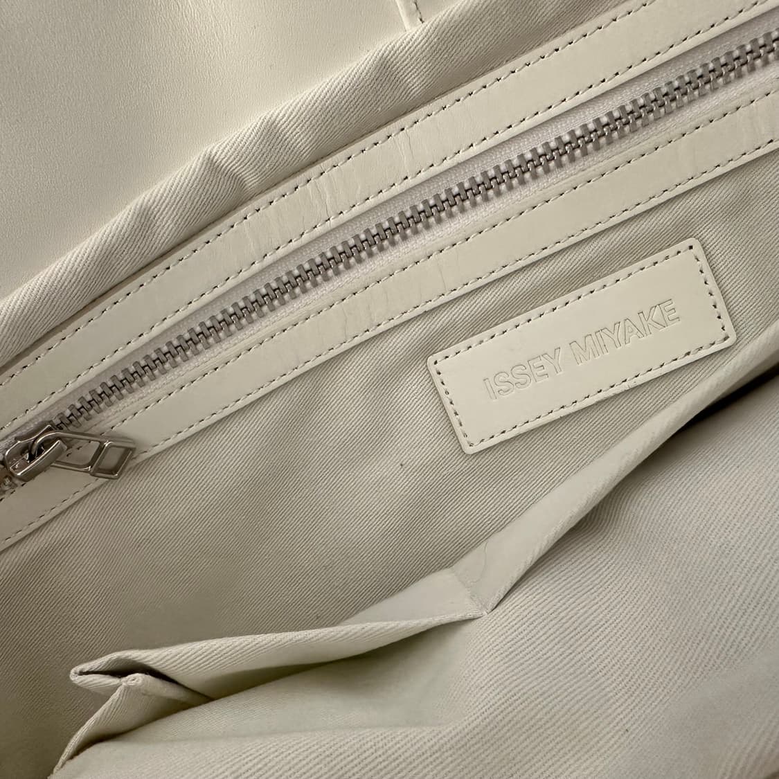 이세이미야케 issey miyake 토트백 상품이미지6