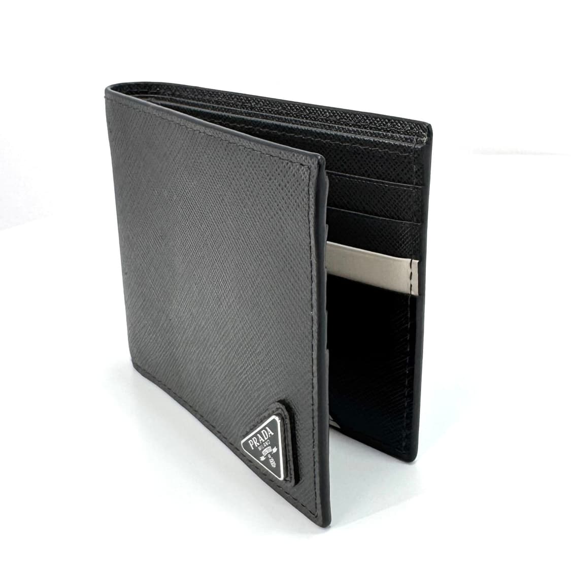 프라다 삼각로고 사피아노 반지갑 그레이 상품이미지6