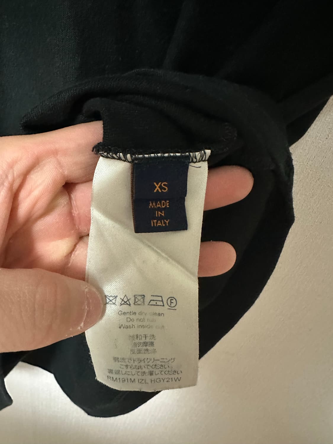 (새상품급!!) [정품] 루이비통 갤럭시 반팔티xs( 남자 95 ) 상품이미지5