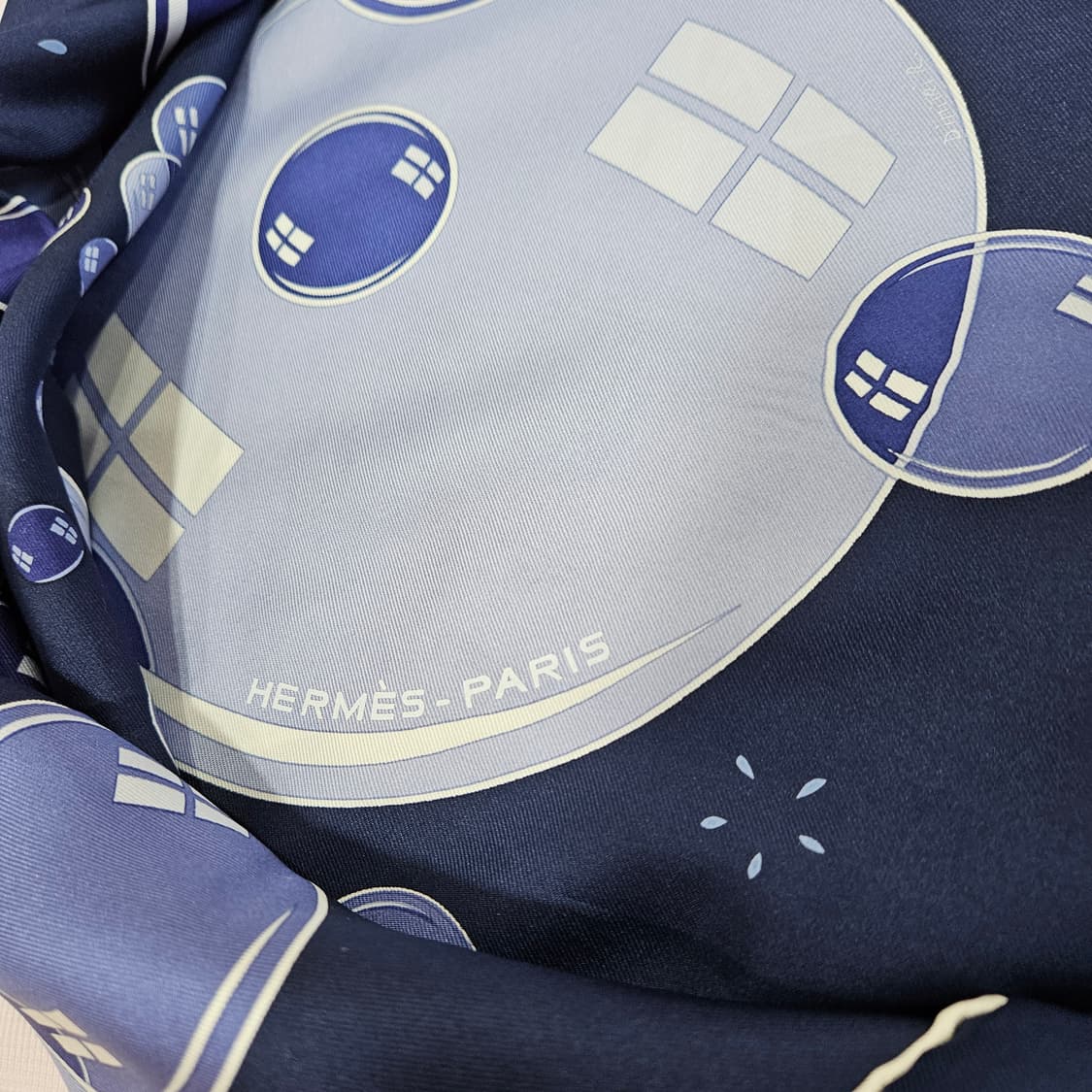 에르메스 실크스카프 90 Bal de Bulles 상품이미지7