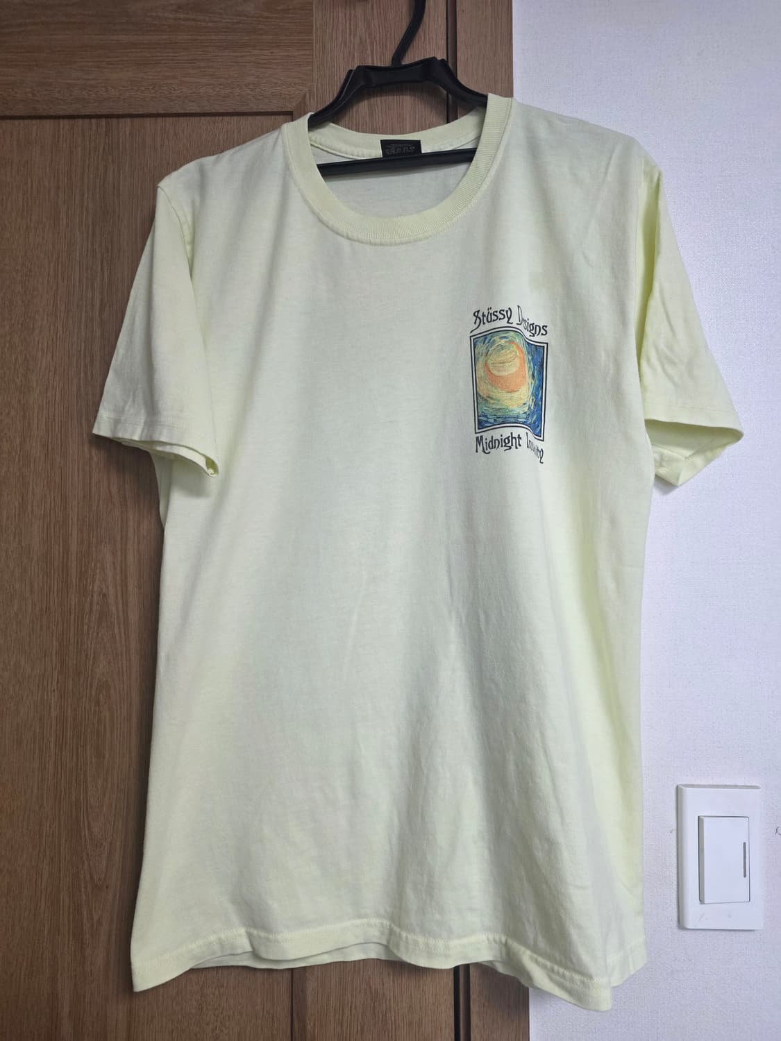 스투시 미드나잇 인세니티 티셔츠 (Pale Yellow / M) 상품이미지1