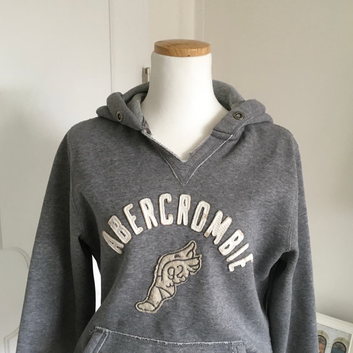 아베크롬비 그레이 날개 후드티 상품이미지3