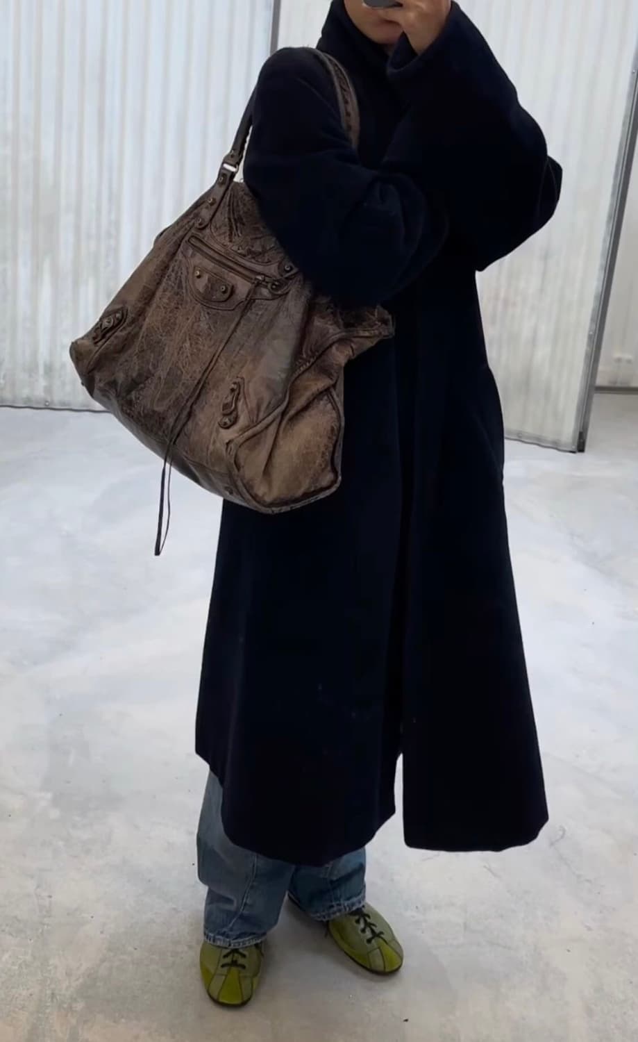 발렌시아가 클래식 모터백 위켄더 블루퍼플 상품이미지8