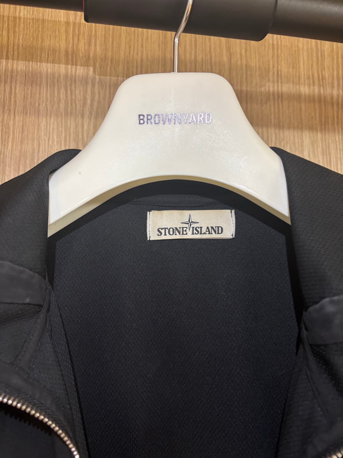 스톤아일랜드 라이트 소프트쉘 블랙 m 상품이미지5