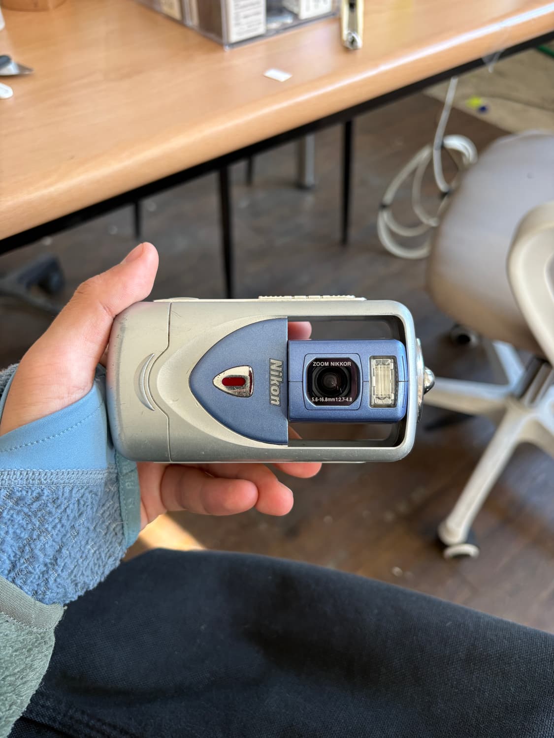 니콘 쿨픽스 e2500 디지털카메라 (황조지 카메라) 상품이미지2