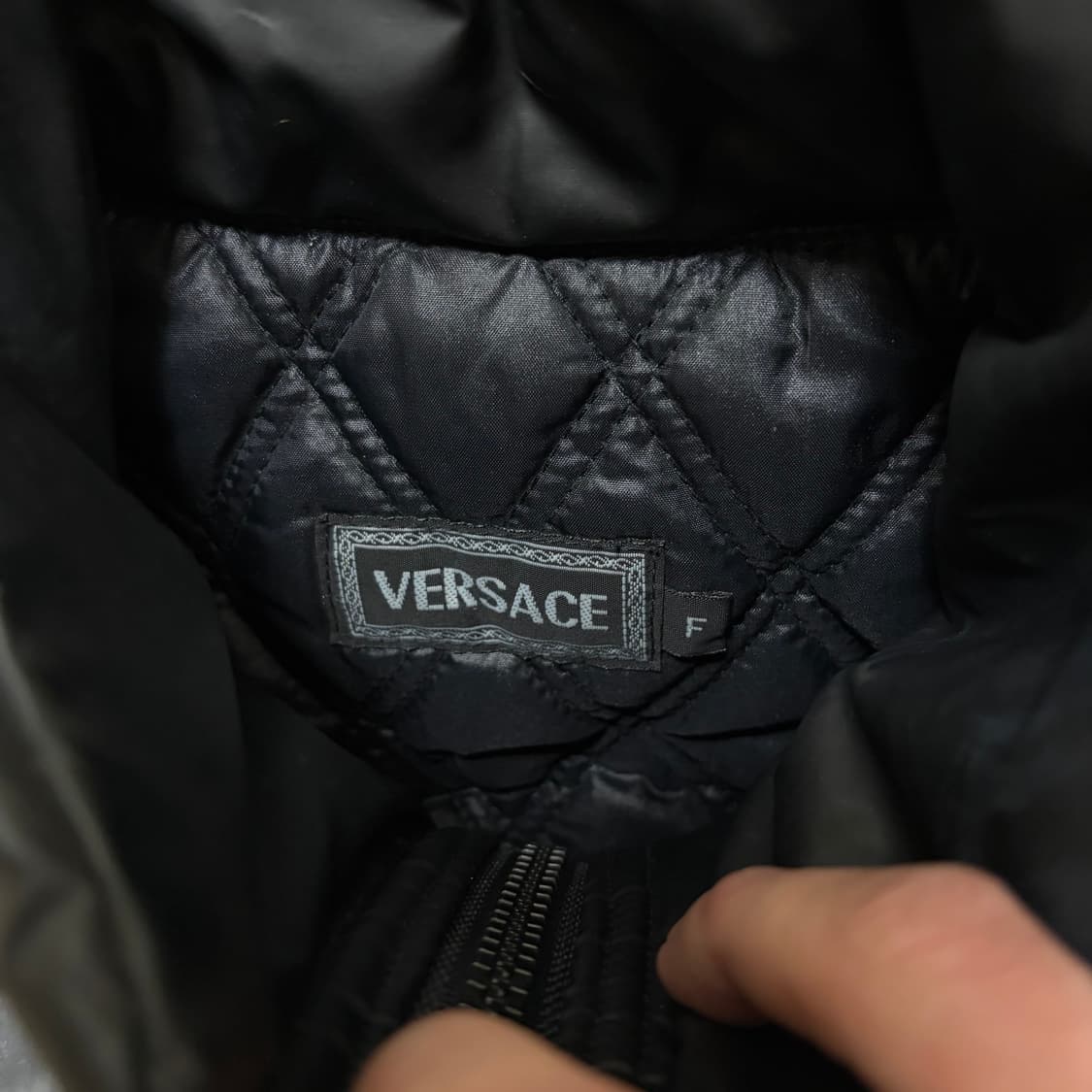 베르사체 이태리 안감누빔 하이넥 패딩조끼 베스트 FREE 상품이미지6