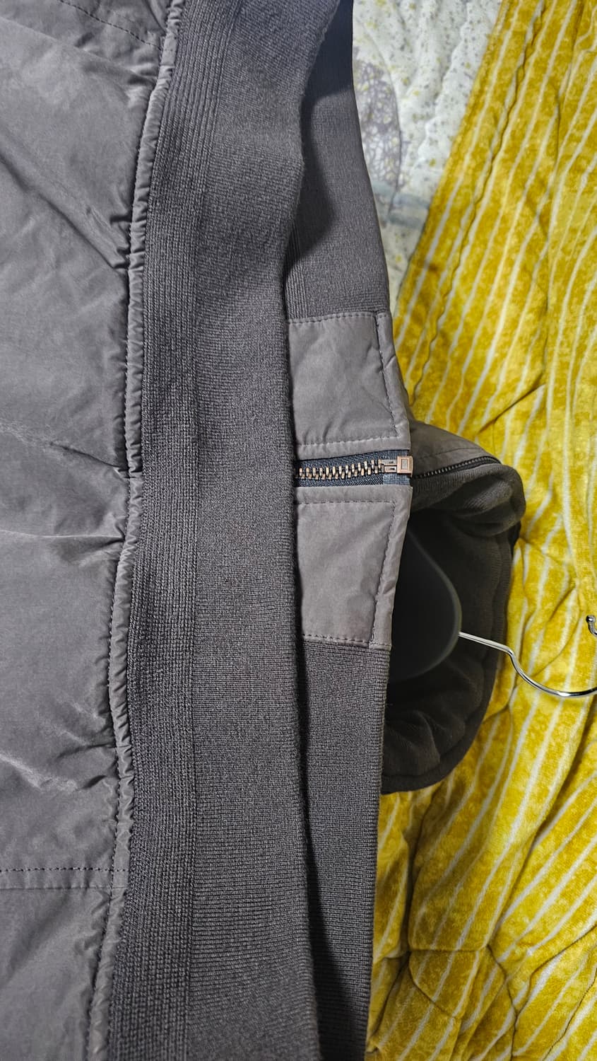 CP컴퍼니 봄버 105사이즈 판매합니다. 상품이미지7