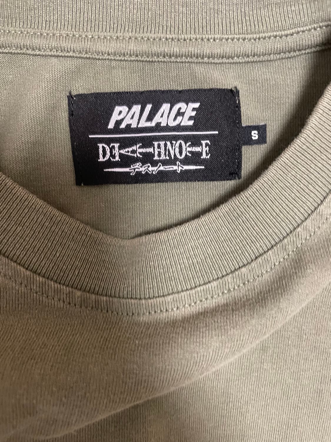 팔라스 x 데스 노트 롱슬리브 더 딥 그린 - 25SS 상품이미지4