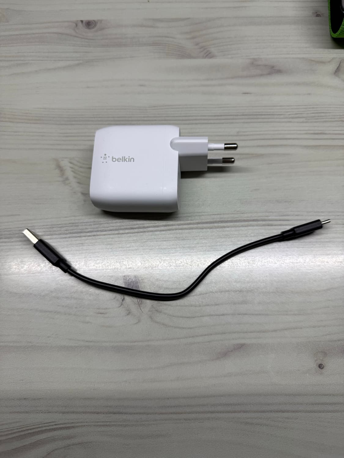 소니 WH-1000XM5+벨킨 어댑터+애플 정품 연결 잭 2개 판매합니다 상품이미지5