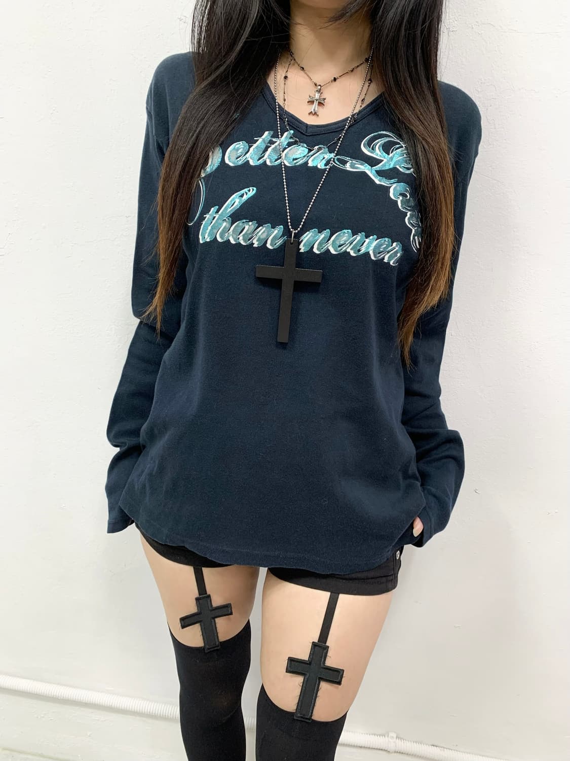 [SEMANTIC] y2k 펑크 레터링 롱슬리브 상품이미지2