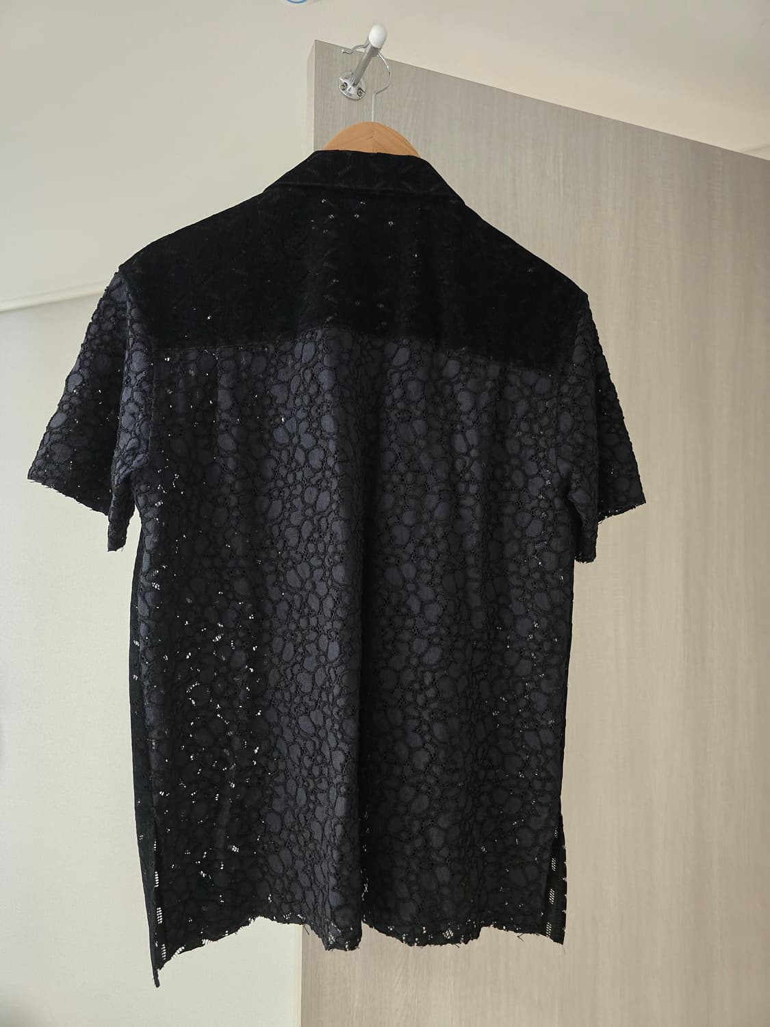 앤더슨벨 하프 시어 플라워 셔츠 M 상품이미지3