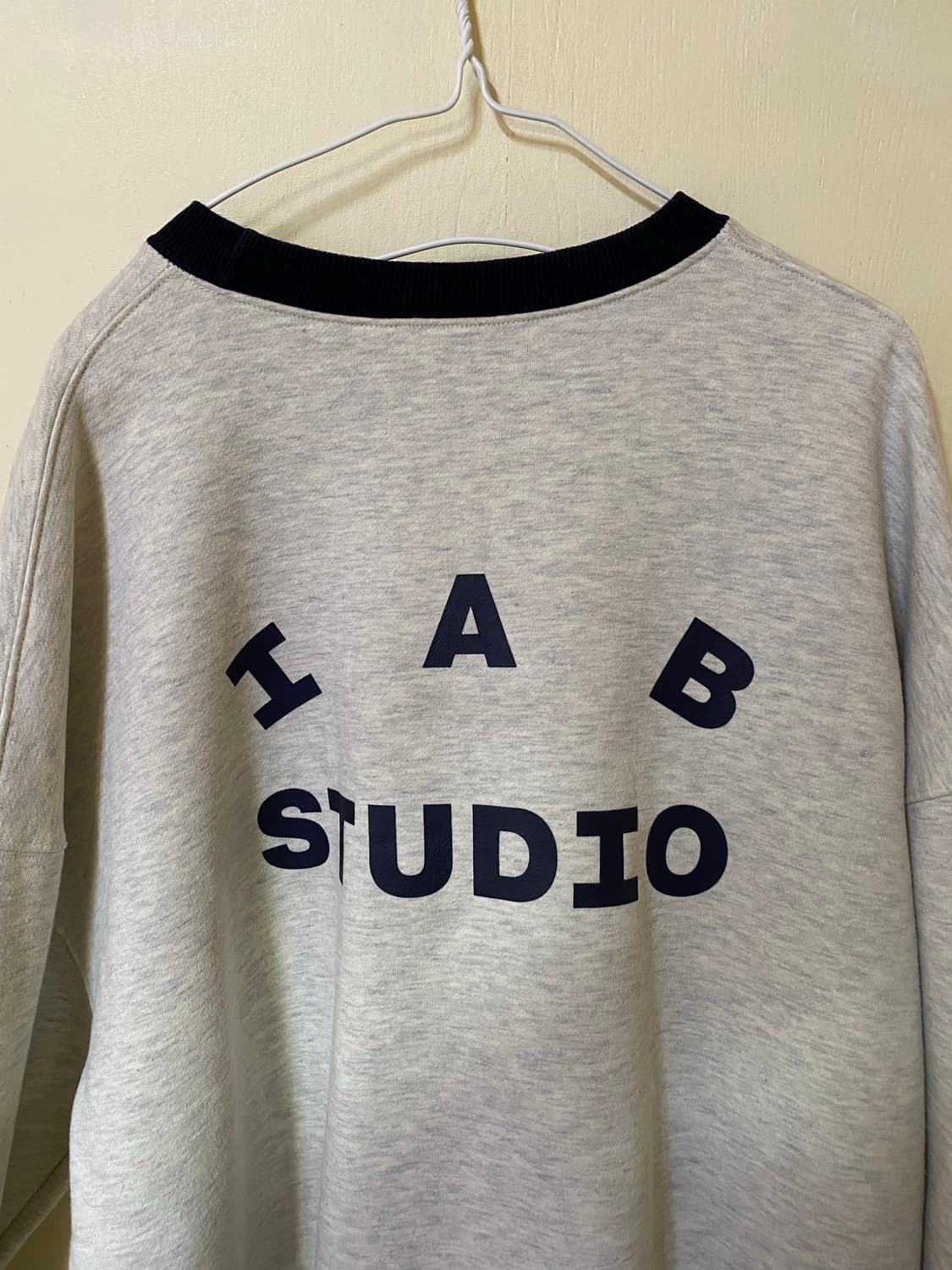 아이엠 스튜디오 맨투맨 상품이미지7