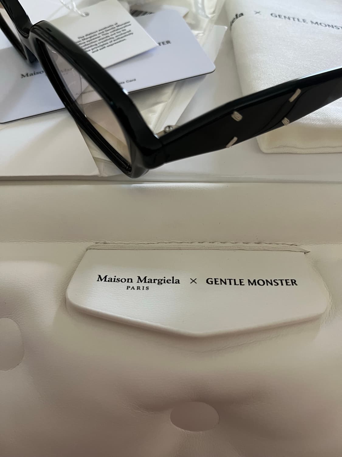 젠틀몬스터x메종마르지엘라 MM210 상품이미지3