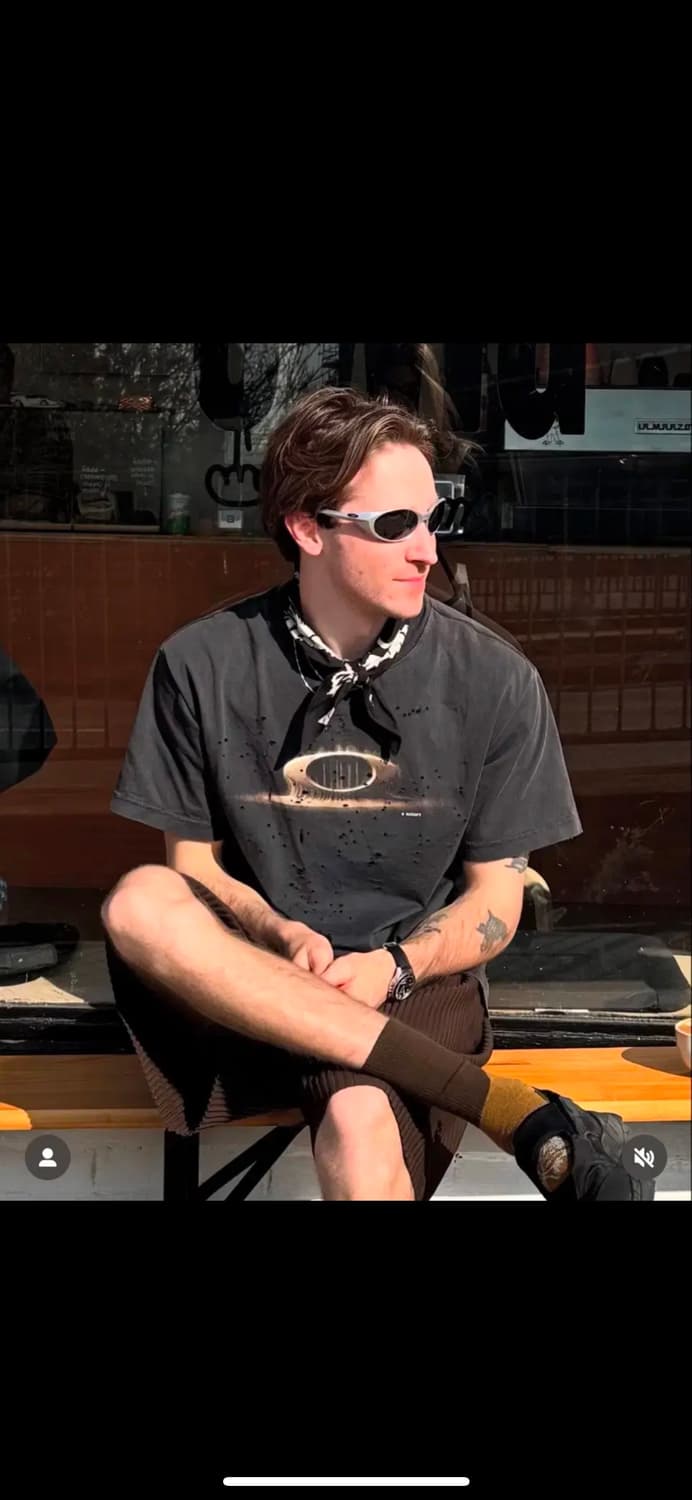 새티스파이x오클리 모스테크 에이지드 티셔츠(L) 팝니다. 상품이미지1